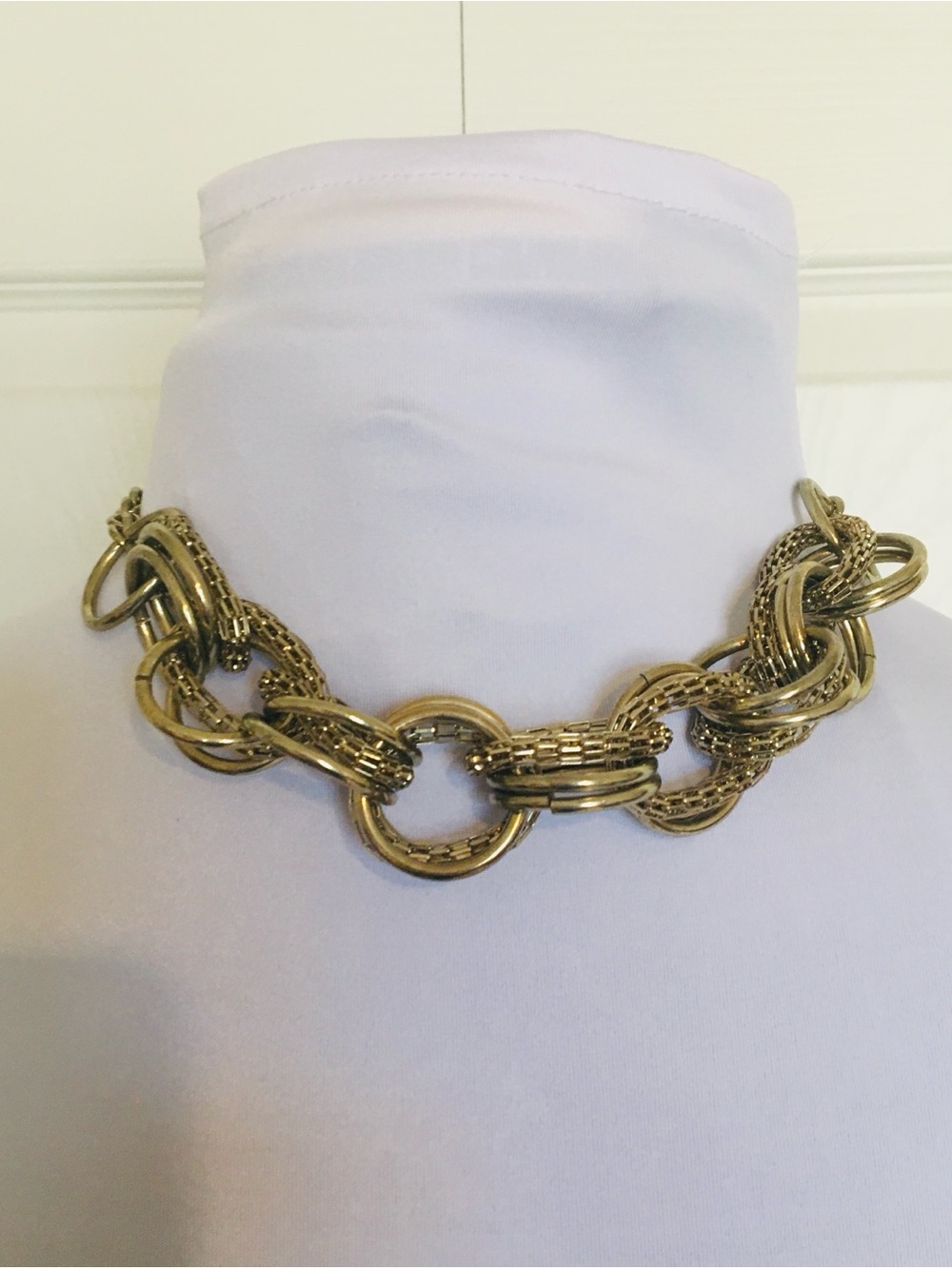 1980’s Goldtone Chunky Choker Style Necklace.